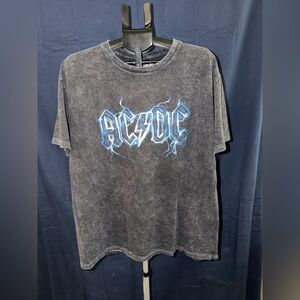AC/DC Let There Be Rock World Tour 1977 Graphic T-Shirt Vintage Wash Black XL